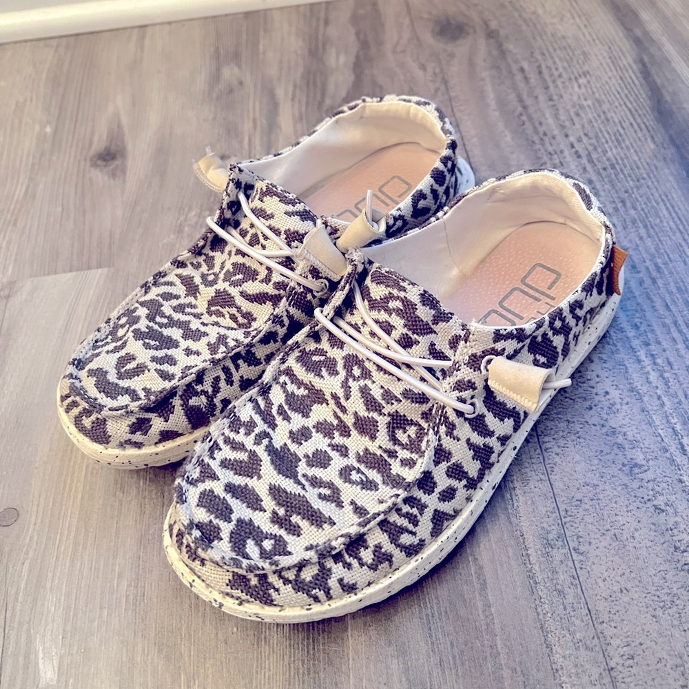 Hey dude shoes